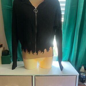 Black Distressed Zip-Up Crop Sweater | Ring Zipper | Chunky Knit | Size Large